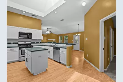 3014 Lonesome Ridge Court, Sugar Land, TX 77498 - Photo 8