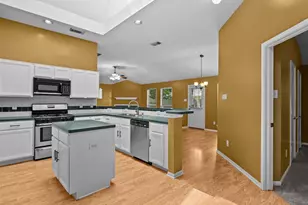 3014 Lonesome Ridge Ct, Sugar Land, TX 77498 - Photo 8