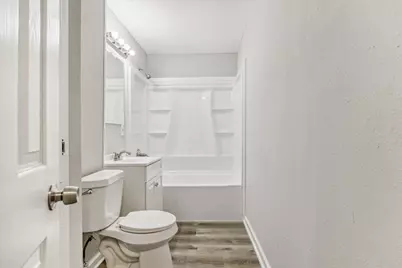 5130 Ripplebrook Drive, Houston, TX 77045 - Photo 14