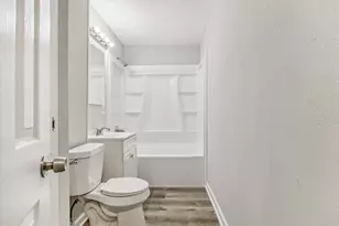 5130 Ripplebrook Dr, Houston, TX 77045 - Photo 14