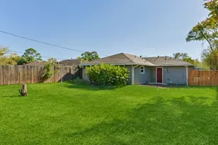 5130 Ripplebrook Dr, Houston, TX 77045 - Photo 18