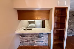 2201 Fountain View Dr, Houston, TX 77057 - Photo 4