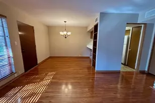 2201 Fountain View Dr, Houston, TX 77057 - Photo 6