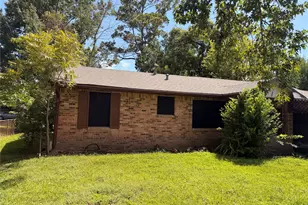 7236 S Hall St, Houston, TX 77028 - Photo 2