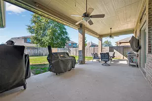 110 Carriage Ct, Magnolia, TX 77354 - Photo 34