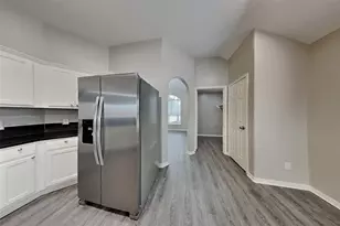 9102 Colony Cove Dr, Spring, TX 77379 - Photo 4