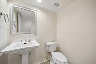 8915 Lakeside Forest Dr, Houston, TX 77088 - Photo 18