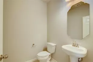 1061 Comal Trl, Dayton, TX 77535 - Photo 6