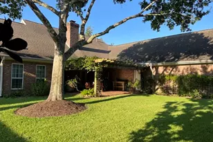 603 Renaldo St, Dickinson, TX 77539 - Photo 4