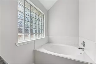 7710 Pebble Run Ct, Houston, TX 77095 - Photo 18
