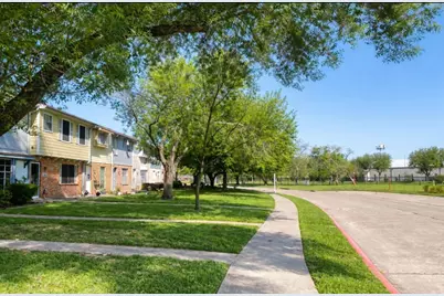 12177 Sharpview Drive, Houston, TX 77072 - Photo 30