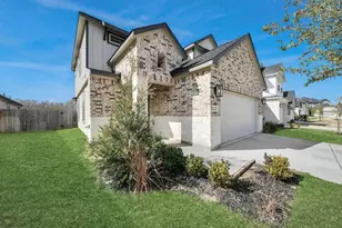 2222 Emerald Diamond Ct, Fresno, TX 77545 - Photo 2