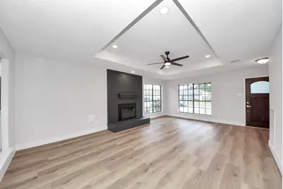 1114 N Nottingham Drive, League City, TX 77573 - Photo 6