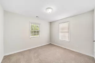 419 W Cleveland St, Baytown, TX 77520 - Photo 10
