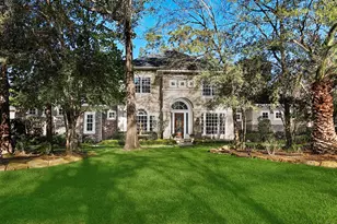 22 W Bracebridge Cir, The Woodlands, TX 77382 - Photo 1
