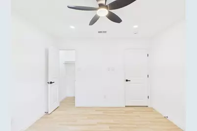 2002 Jones Street, Rosenberg, TX 77471 - Photo 8