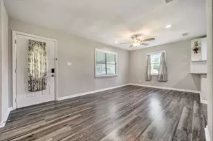 7506 Bluebonnet St, Pearland, TX 77584 - Photo 6
