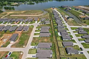 13096 Laura Lake Dr, Willis, TX 77318 - Photo 2