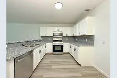 7902 Sesame Street, Baytown, TX 77521 - Photo 10