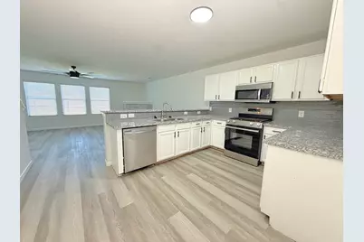 7902 Sesame Street, Baytown, TX 77521 - Photo 8