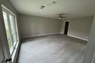 529 Brandon Rd, Conroe, TX 77302 - Photo 6