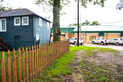 308 W Sidnor Street, Alvin, TX 77511 - Photo 18