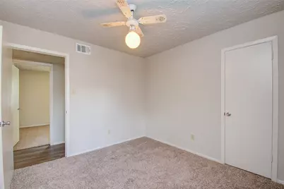 13510 N Peachfield Circle, Houston, TX 77014 - Photo 18