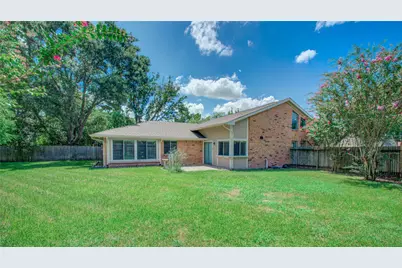 13510 N Peachfield Circle, Houston, TX 77014 - Photo 30
