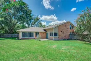 13510 N Peachfield Cir, Houston, TX 77014 - Photo 30