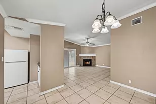 8406 Forest Ridge Dr, San Antonio, TX 78239 - Photo 10