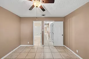 8406 Forest Ridge Dr, San Antonio, TX 78239 - Photo 16