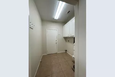 12 Hallmark Drive, Panorama Village, TX 77304 - Photo 18