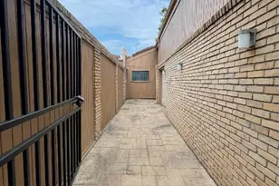 12 Hallmark Dr, Panorama Village, TX 77304 - Photo 2