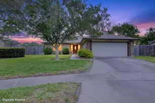 2302 Holiday Ln, Corpus Christi, TX 78414 - Photo 1
