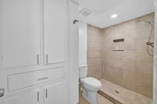 3300 Yorktown St, Houston, TX 77056 - Photo 20
