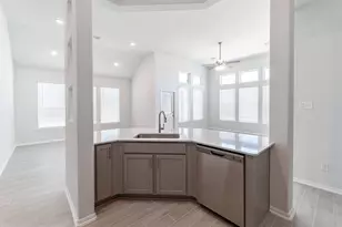 633 Canadian Trl, Dayton, TX 77535 - Photo 6