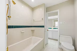2111 N Galveston Ave, Pearland, TX 77581 - Photo 22