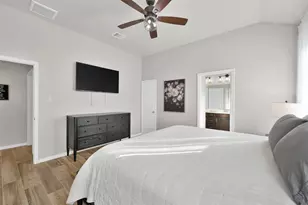 9466 E Woodmark, Conroe, TX 77304 - Photo 12