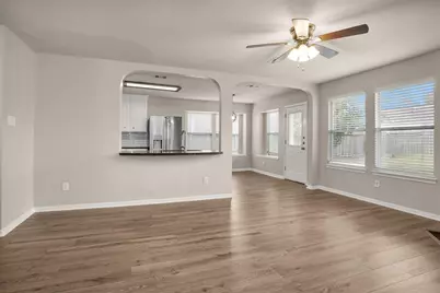 32102 Decker Oaks Drive, Pinehurst, TX 77362 - Photo 8