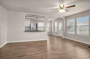 32102 Decker Oaks Dr, Pinehurst, TX 77362 - Photo 8