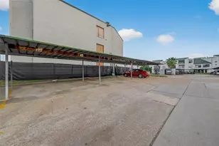 2818 S Bartell Dr, Houston, TX 77054 - Photo 10