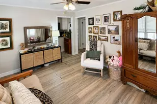 211 E Yell St, Livingston, TX 77351 - Photo 16