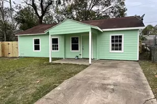 7338 Guadalcanal Rd, Houston, TX 77033 - Photo 6