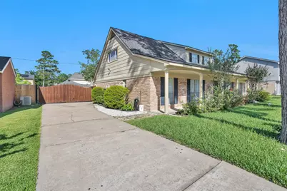 15010 Falling Creek Drive, Houston, TX 77068 - Photo 4