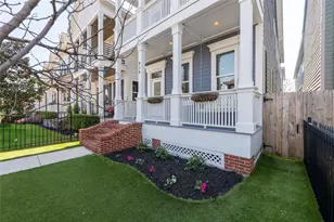 828 E 28th St, Houston, TX 77009 - Photo 2