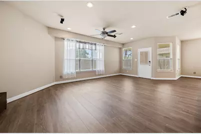 9203 Clayberry Street, Houston, TX 77080 - Photo 8