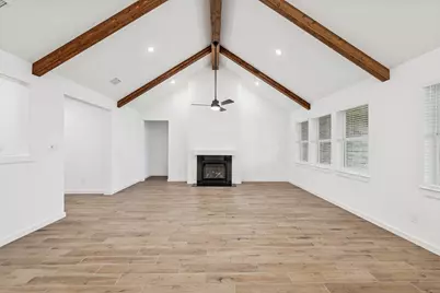 13002 Old Fashion Circle, Mont Belvieu, TX 77535 - Photo 10