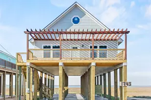 1743 Bluewater Hwy, Surfside Beach, TX 77541 - Photo 1
