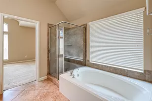 6206 Falling Briar Lane, Sugar Land, TX 77479 - Photo 42