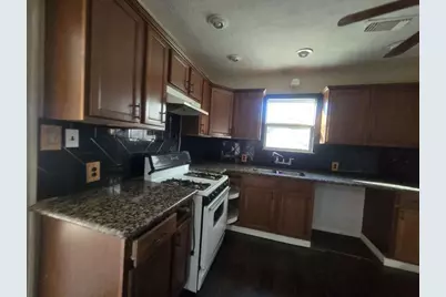 600 E Fayle Street, Baytown, TX 77520 - Photo 1